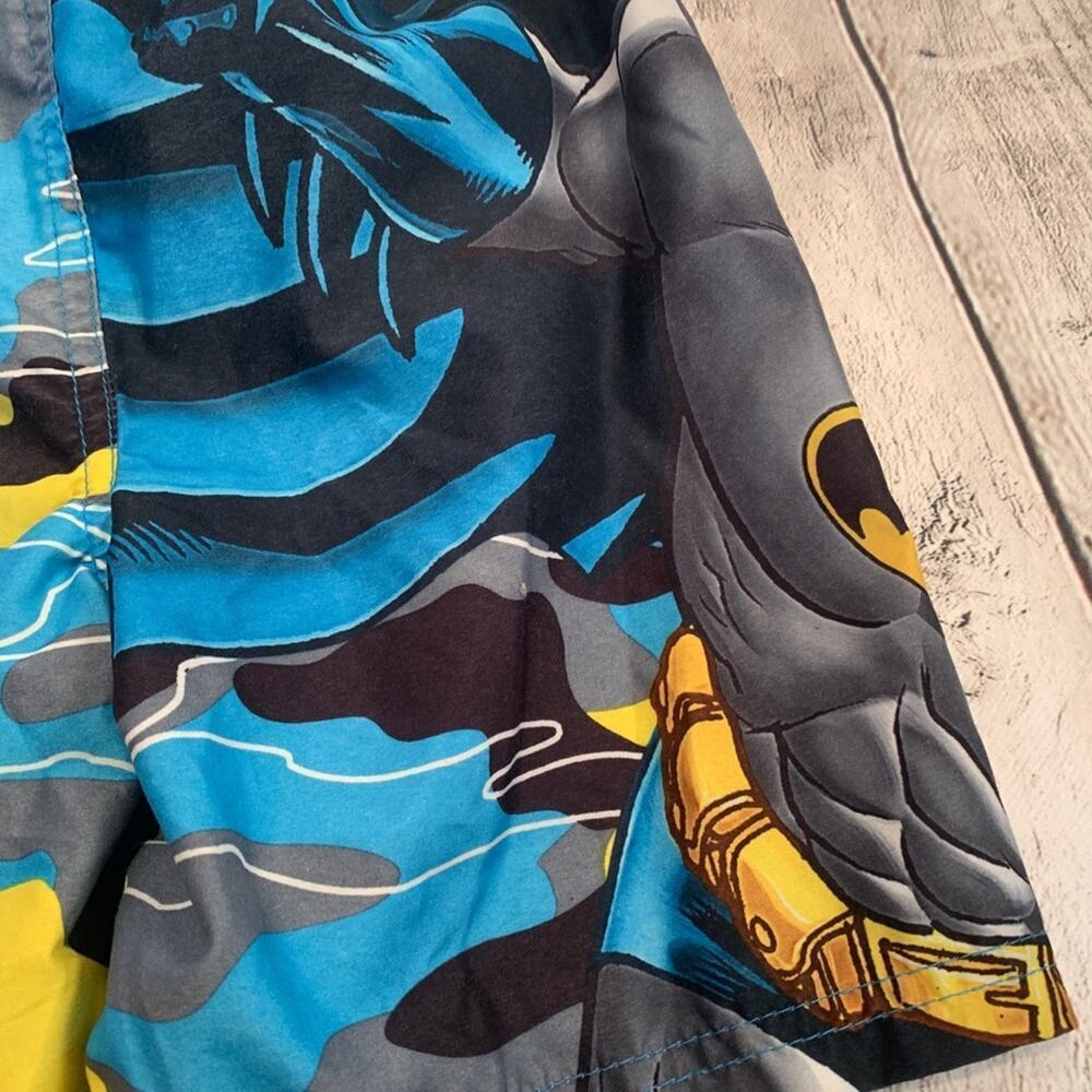 DC COMICS Boy’s Batman Board Shorts / Size: 4-5 - Picture 8 of 8